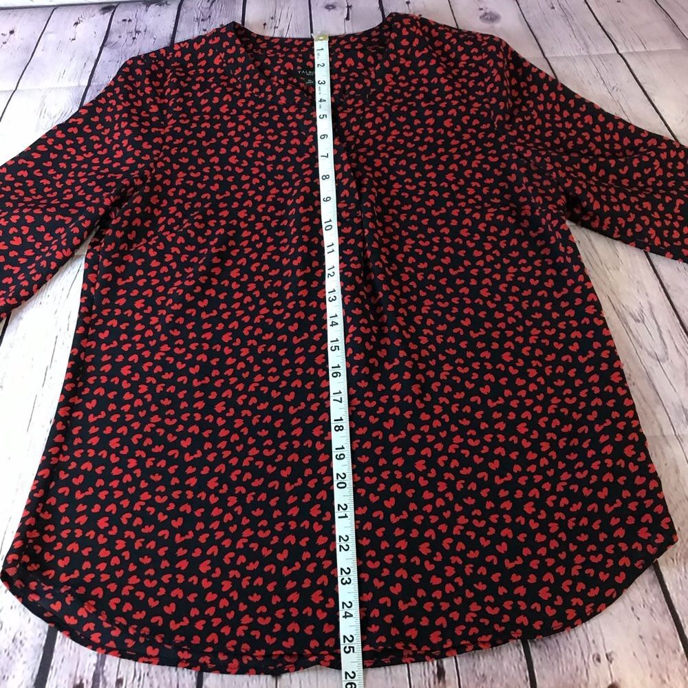 Talbots Banded Collar Red Hearts with Navy Popover 3/4 Sleeve Holiday Size SP - Picture 5 of 7